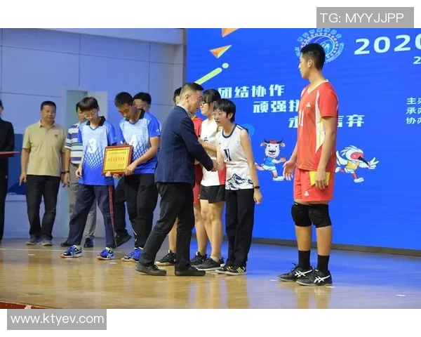 西安排球队在世界锦标赛积分榜上以96分稳居第一名展现强大实力