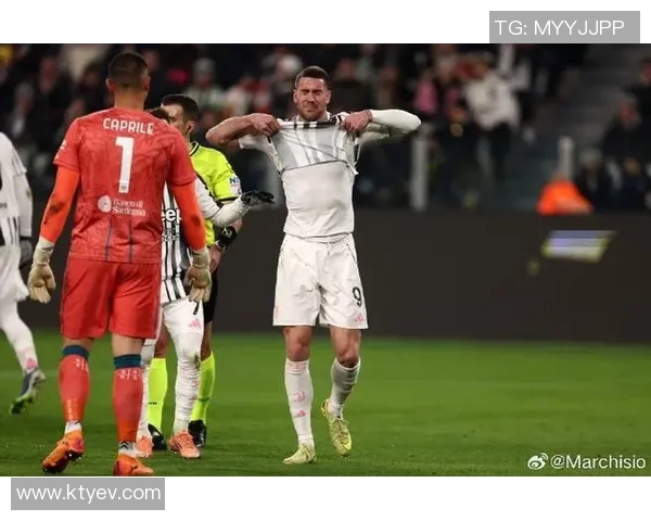 弗拉霍维奇：从新星崛起到足球巨星的辉煌之路