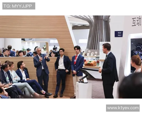 朱旭航：探索科技前沿的年轻领军者与未来创新的引领者