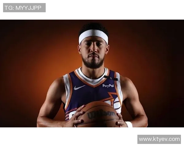 德文布克引领太阳队崛起成NBA新星展现无限潜力与激情